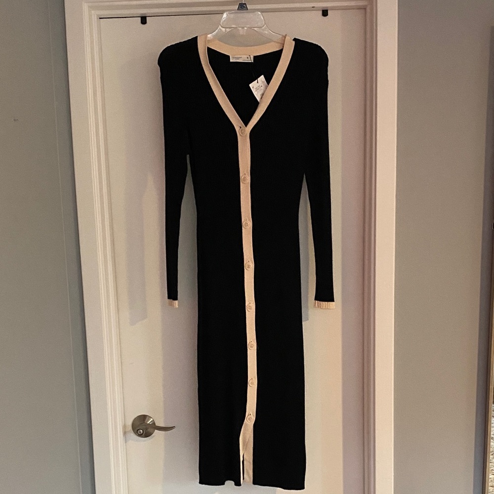 Primark Black Long-Sleeve Button-Front Dress with Cream Trim